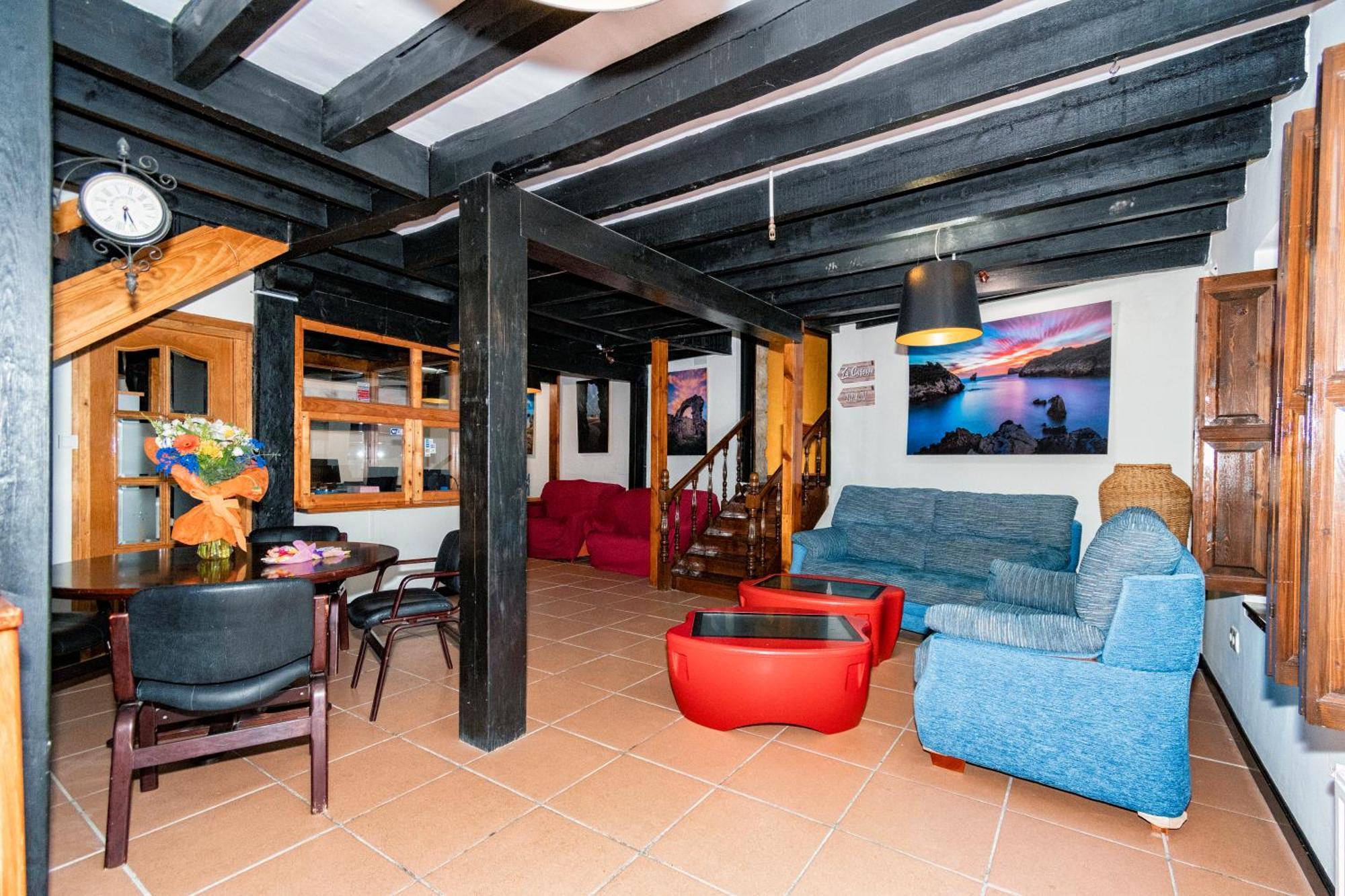 Albergue Santa Marina Buelna Luaran gambar